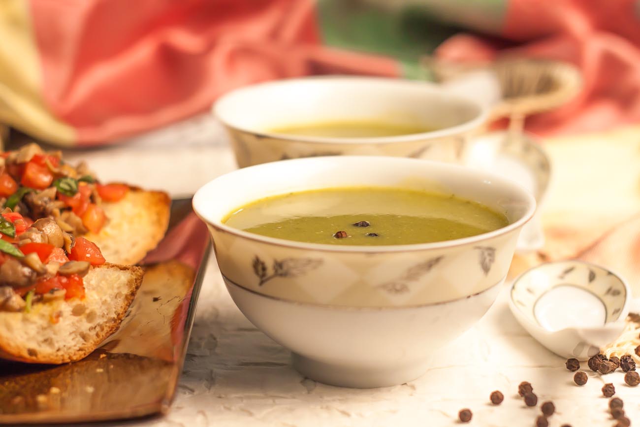 Chefstoppe || Light And Healthy Spinach Soup Recipe